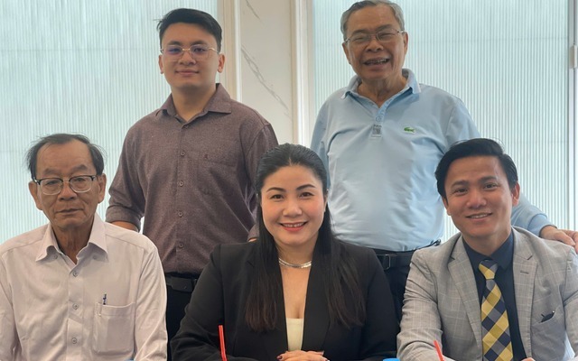 COMPREHENSIVE COOPERATION SIGNING CEREMONY BETWEEN CÔNG TY TNHH DV PT THUẬN DƯƠNG AND HIỆP HỘI VẬN TẢI HÀNH KHÁCH TP.HCM